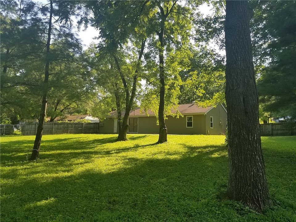 2nd image of 3508 N Drury Ave