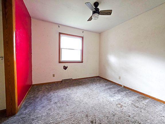 12th image of 408 S Harlin Drive