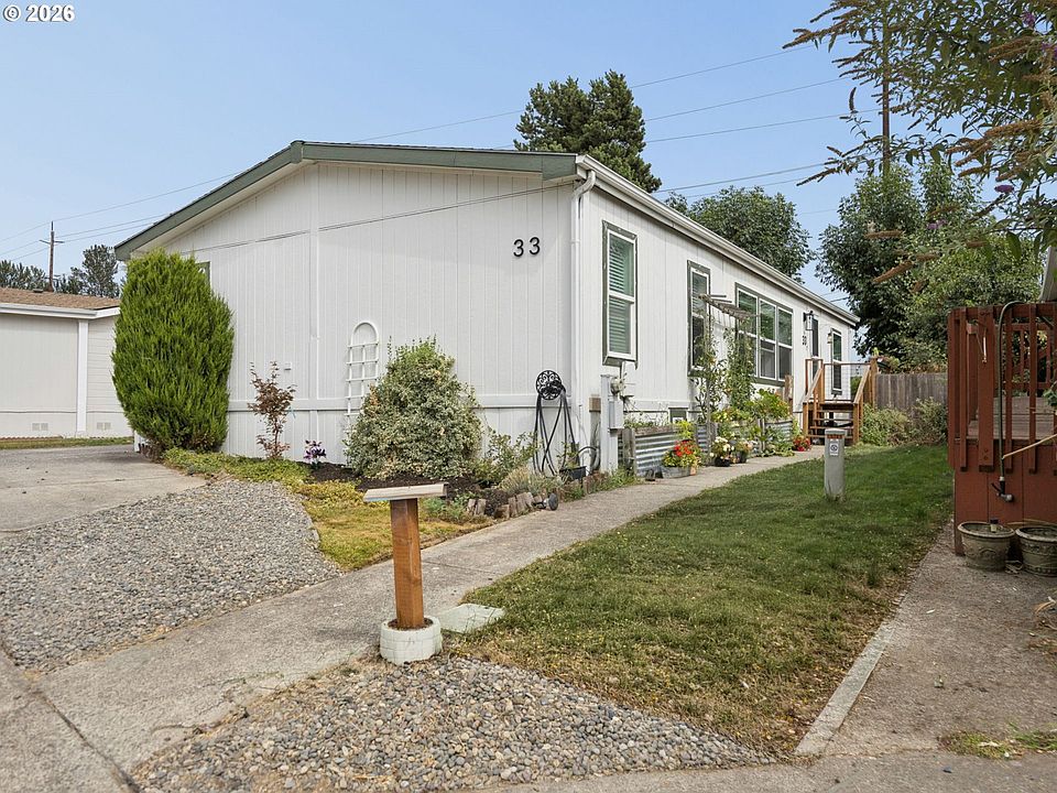 1st image of 3201 NE 223rd Ave Unit 33