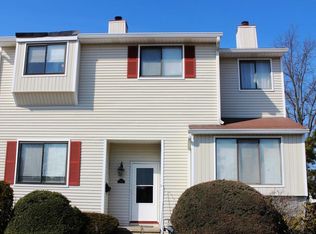 525 Clubhouse Dr, Middletown, NJ 07748