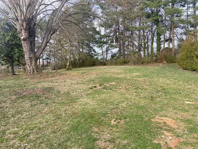 2522 Browns Mill Ct — Photo 3