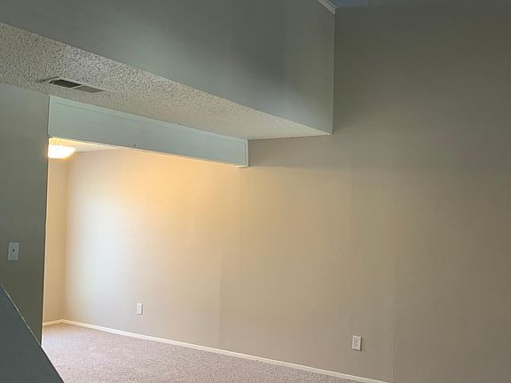 4th image of 5601 Bellaire Dr S APT 623
