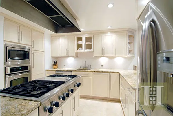 Rented by Halstead Real Estate | media 24