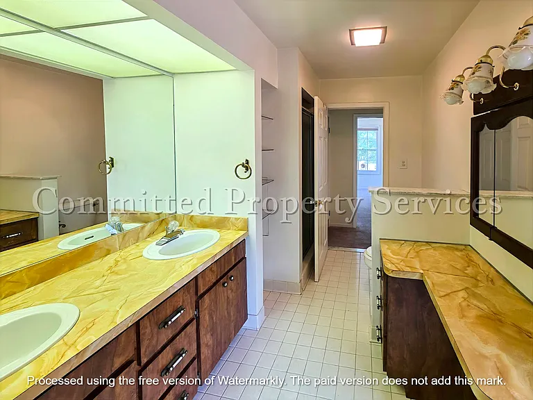 19342 Moross Rd — Photo 8