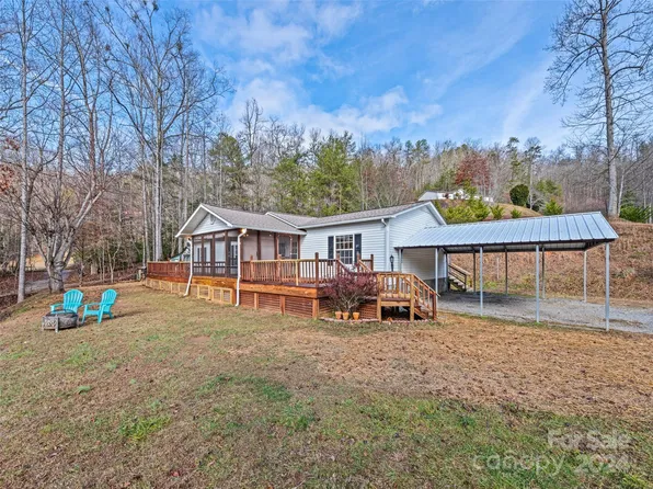 203 Lantana Dr, Sylva, NC 28779