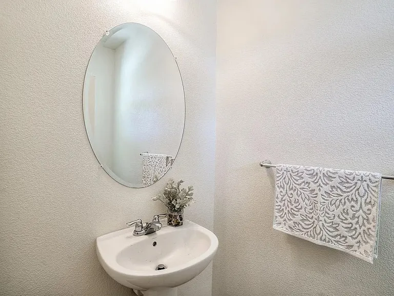 113 Caspian Way — Photo 10