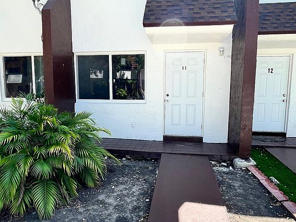 3rd image of 401 NW 109th Ave APT 11
