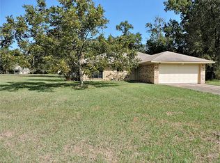 237 Deep Woods Ln, Livingston, TX 77351