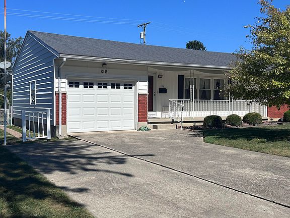 2nd image of 818 Amherst Dr