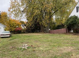 82 Glenwood Ave, Westbrook, ME 04092