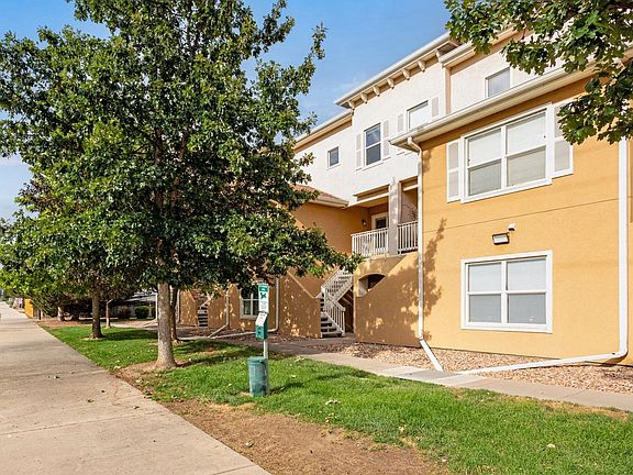 3rd image of 308 Lucca Dr