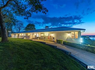 717 Highview Rd, East Peoria, IL 61611