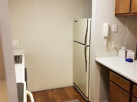 5th image of 4615 Oakhill Blvd APT 207