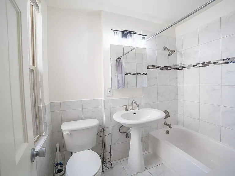 1454 N Pennsylvania St #B — Photo 10