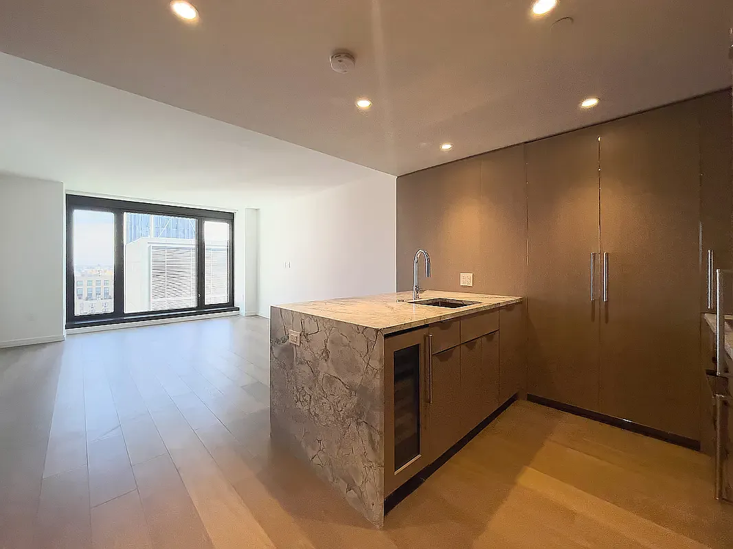 111 West 56th Street — Photo 4