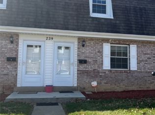 239 Whitestown Vlg APT F, Butler, PA