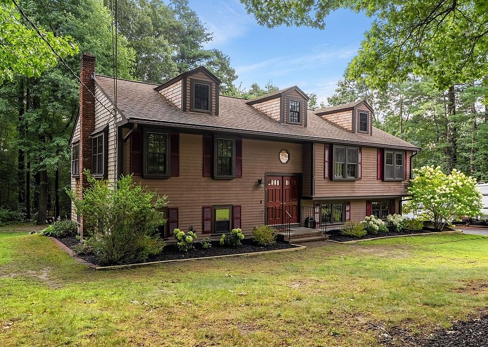 1st image of 35 Lowell Rd