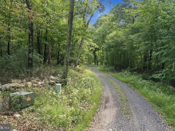 63 Hemlock Dr, Baker, WV 26801