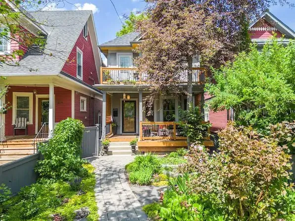 612 S 23rd Ave SW, Calgary, AB T2S 0J7