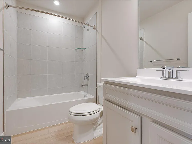 7238 Musca Shire Ln — Photo 20