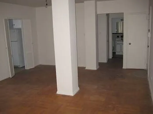 Sold by Atlantic Management Co Inc | media 18