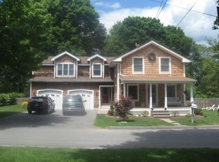 30 Lillis Ave, Barrington, RI 02806