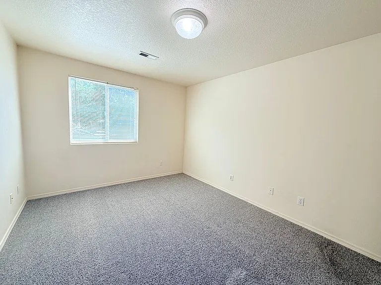 2914 SW 214th Ave — Photo 21