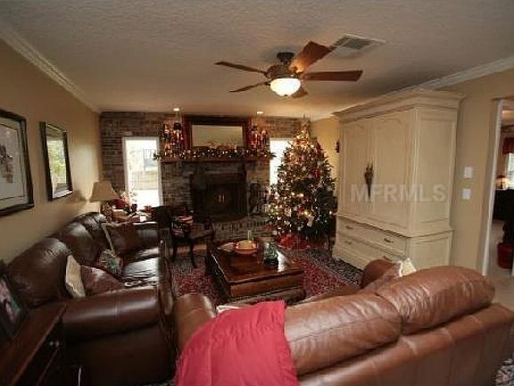 3rd image of 329 Lafayette Pl