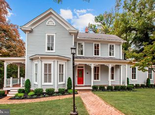 212 W Montgomery Ave, Rockville, MD 20850