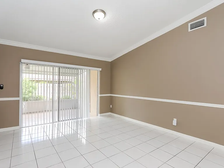 16580 SW 145th Ct — Photo 5