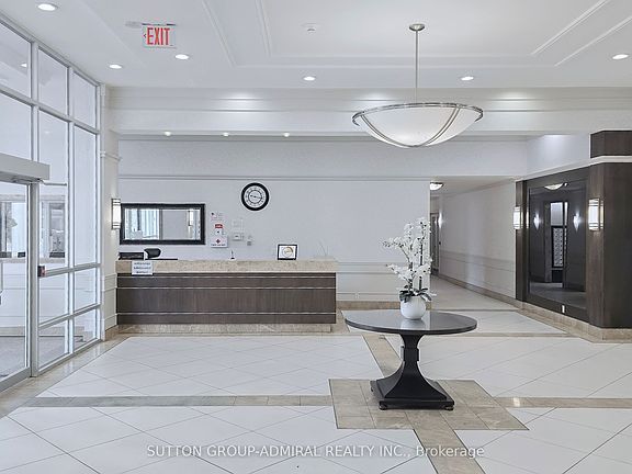 4th image of 20 N Park Rd #811