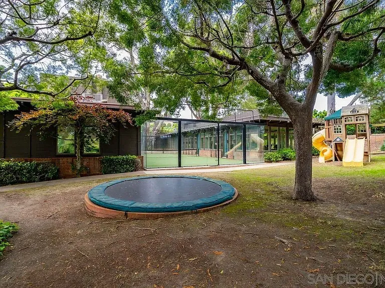 7007 Country Club Dr — Photo 30