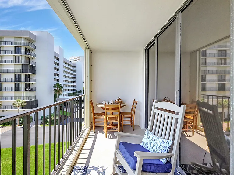 5061 North Cswy #A1A-5061-404 — Photo 11