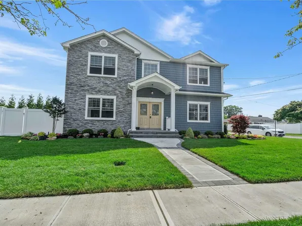 182 Broadway, Bethpage, NY 11714