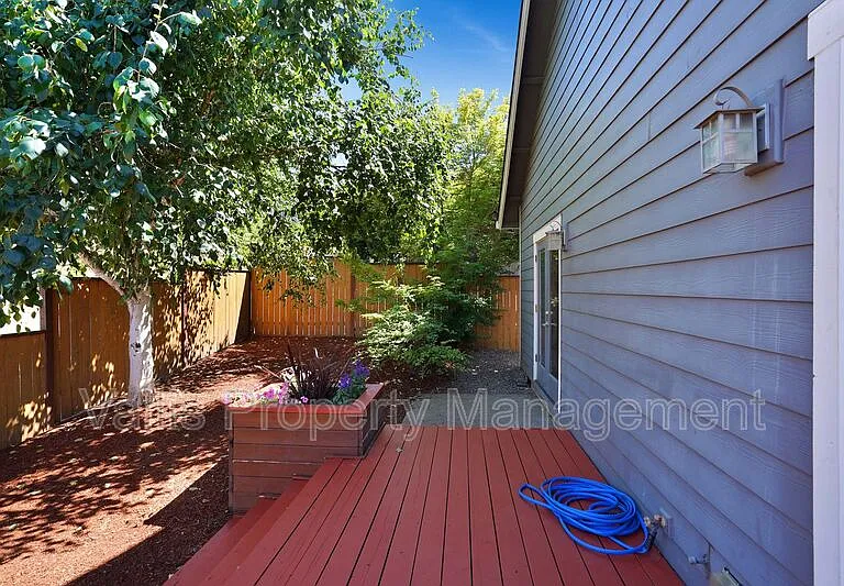 5164 Andresen St SE — Photo 39