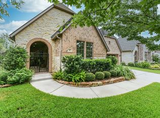 90 E Crystal Canyon Cir, Spring, TX 77389