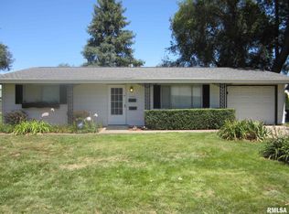 2405 E Devonshire Rd, Springfield, IL 62703