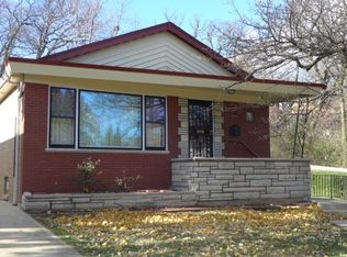 10904 S Longwood Dr, Chicago, IL
