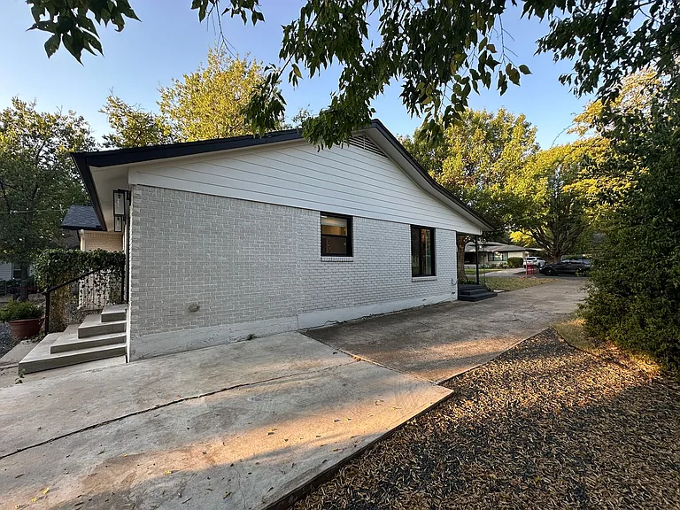 4711 Fairview Dr — Photo 29