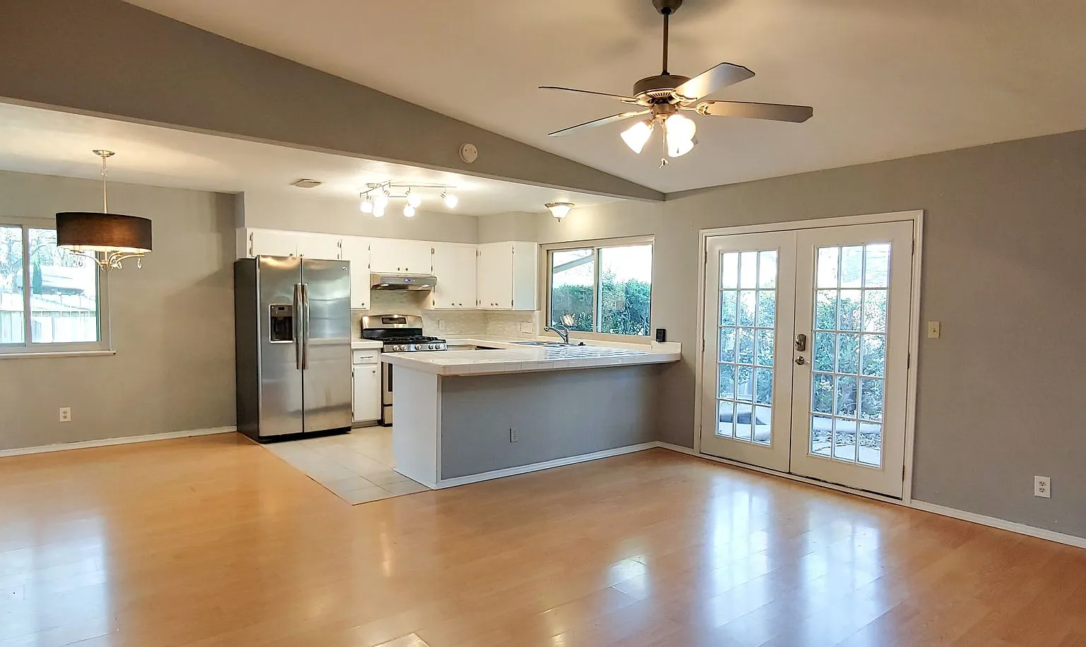 4 Bedroom, 2 Bathroom Home on Cul-de-sac in North Austin! — Photo 3