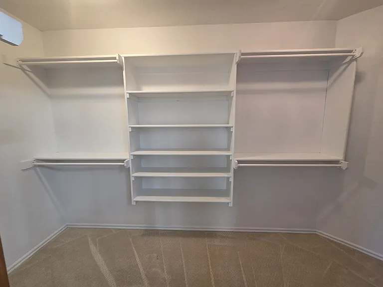 1001 Oak Creek Dr — Photo 12