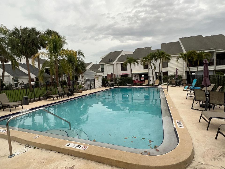 1st image of 465 Haven Pl #465
