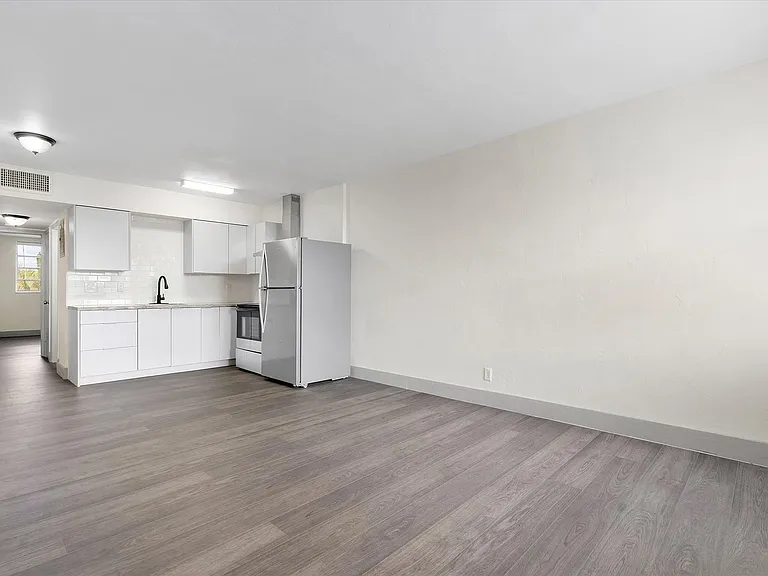 1715 N 16th Ave #111 — Photo 38