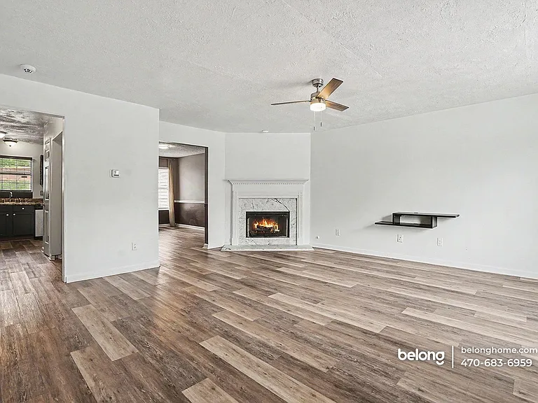 5599 Windfall Ln — Photo 15