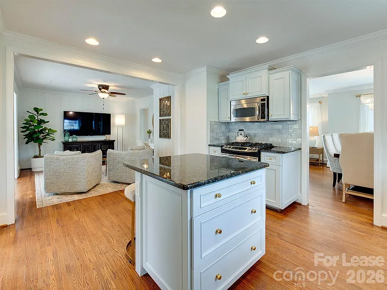3221 Sunset Dr — Photo 18