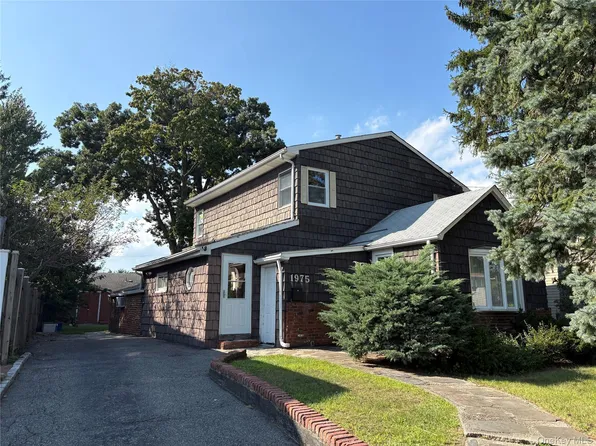 1975 Lenox Avenue, East Meadow, NY 11554
