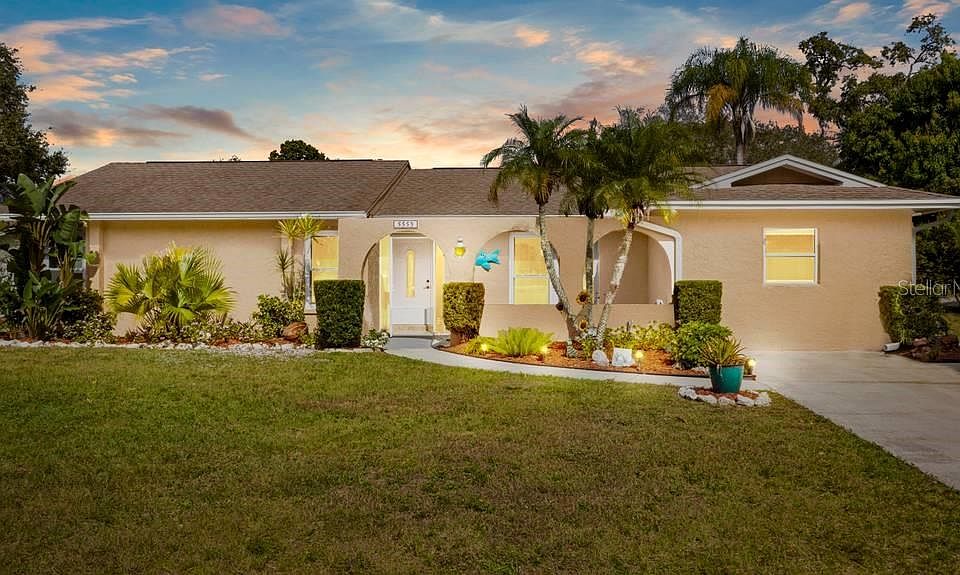 1st image of 5553 Rollingwood Dr