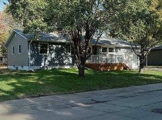 1702 Summit St, Beatrice, NE 68310