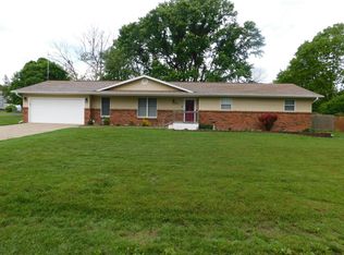 628 Ventura Ave, Monett, MO 65708