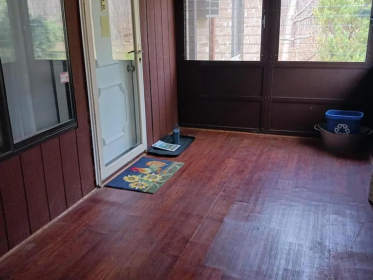 115 Amberly Dr #H — Photo 12